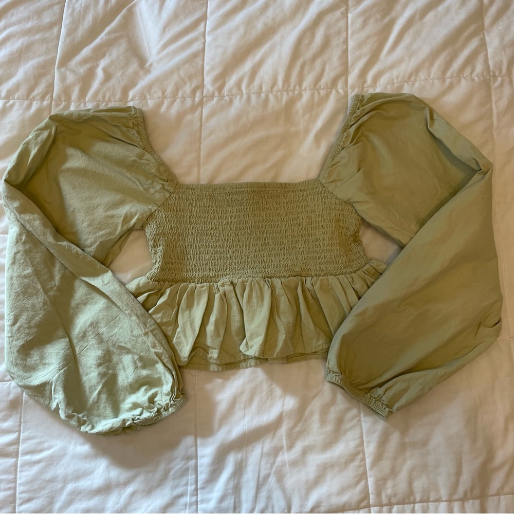PacSun LA Hearts Light Green Top with Square Neck and Puff Sleeves | Medium